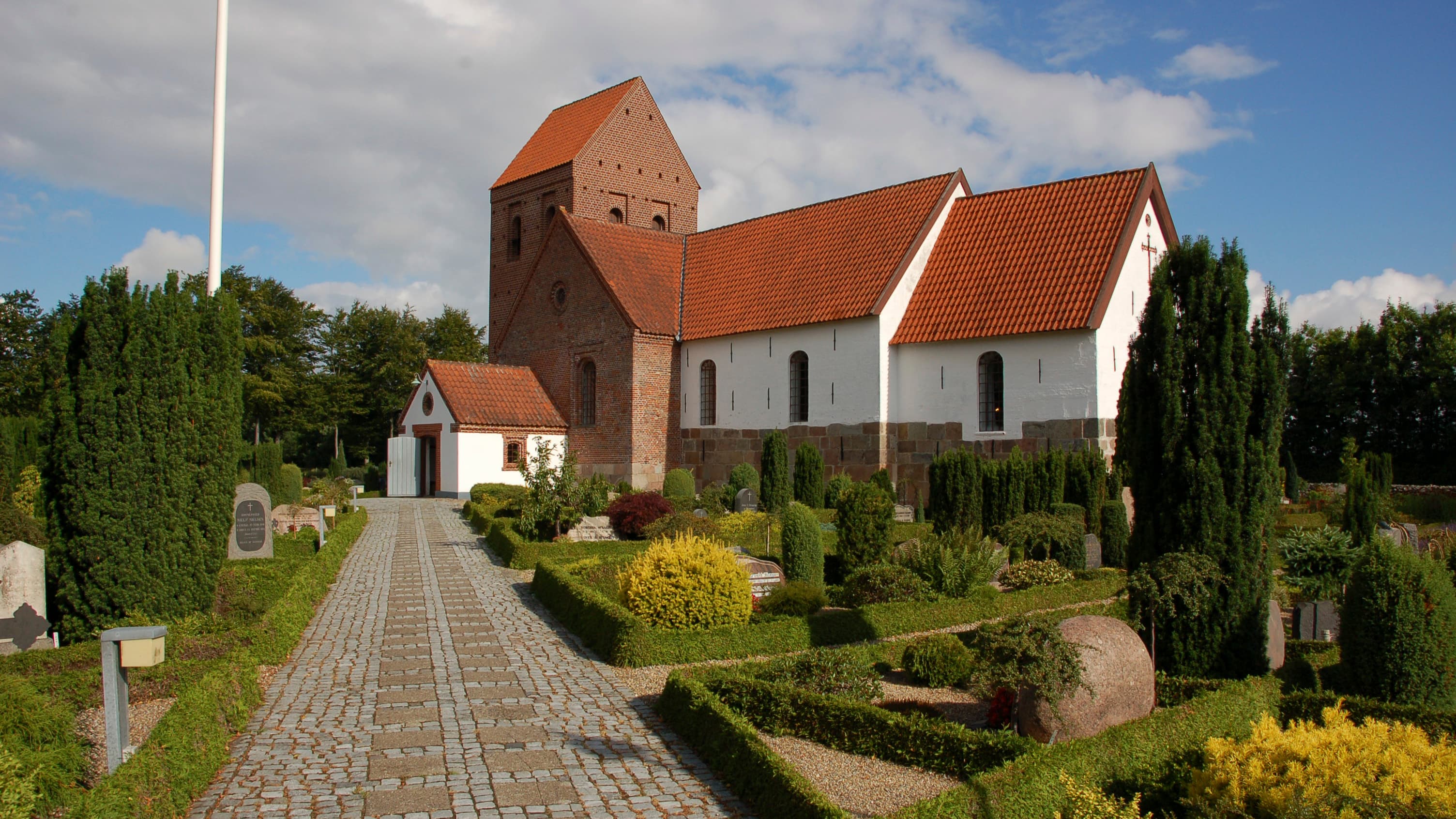 Kirche Vorbasse von aussen