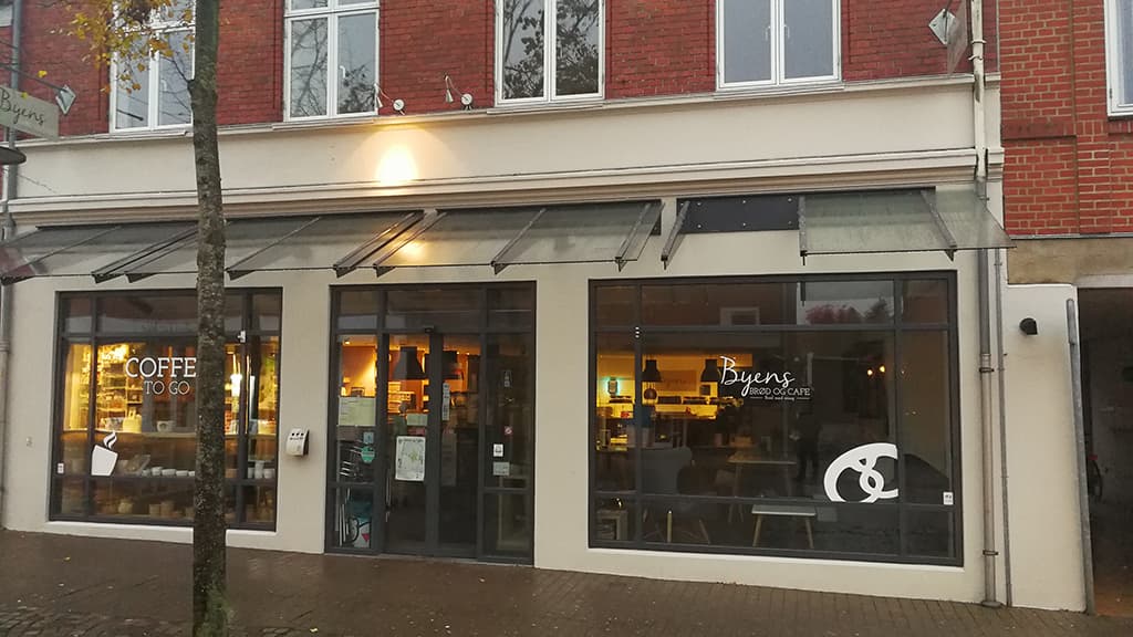 Byens Brød og Café, Vejen